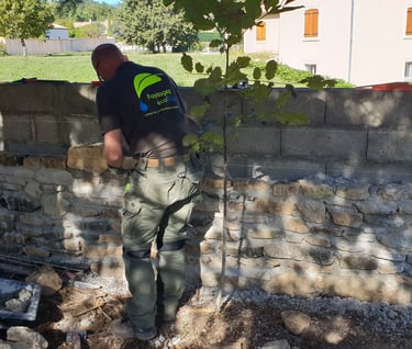 Réalisation de mur en pierres