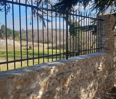 Mur en pierre à Uzès