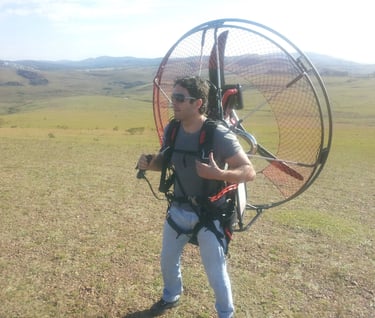 curso de paramotor no topo do mundo