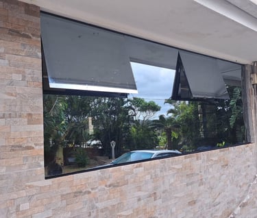 Frameless window repair in Athlone Park, Durban