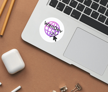 Illustration des services de WenDev, programmeuse informatique.