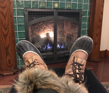 Don't take off your boots at the Five Pine Lodge in Sisters Oregon the Willitts are scary