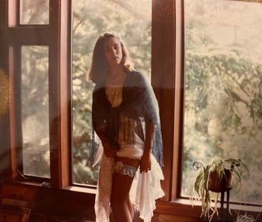 Shannon Falk being photographed by her Father Bill Willitts the sexual sadist.