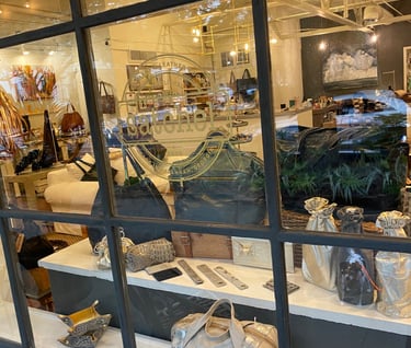 Hand Warming in Savannah near hand bags