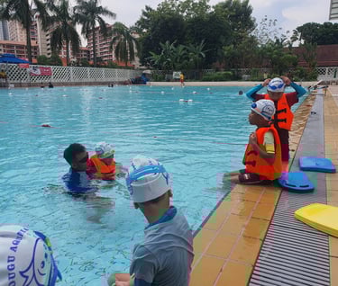 swimming lessons at bishan swimming complex