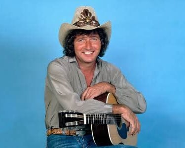 Mac Davis. In The Ghetto