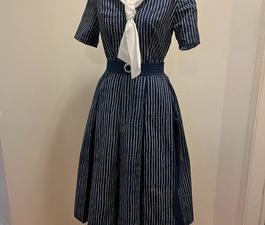 inverted pleats