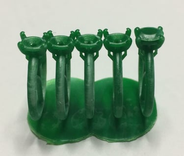 Vista Lateral Impresion 3D Anillo de Compromiso Solitario Corte Ovalo diferentes calibres