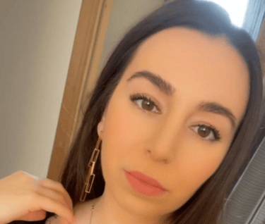 Lili Coiffeuse Visagiste Elola Braine L'Alleud