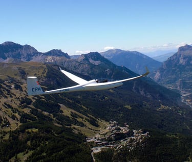 planeur au dessus de Barcelonnette