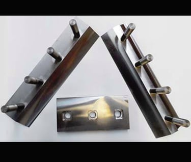 Chipper knife clamps