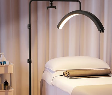 MNK-FL142 Half Moon Light Eyelash LED Floor Lamp 2700-6500K Height Adjustable Cosmetic Light