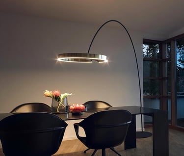 0450 Edge Modern LED Stehlampe Schwarz/Gold Schlaf/Wohnzimmer Metal