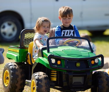 peg-perego-john-deere-gator-xuv-550