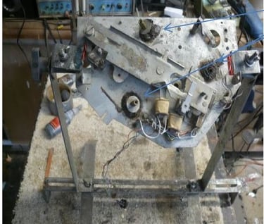 After dissassembly, a good look at the chassis shows years of neglect.