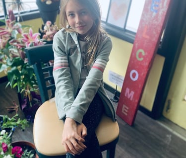 Jonnie & Lily's Restaurant - Lily