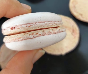 różowe makaroniki