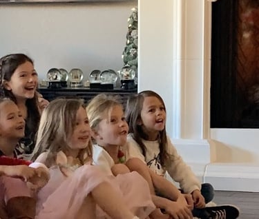 Girls Laugh at Las Vegas Doodad the Funny Kids Magician