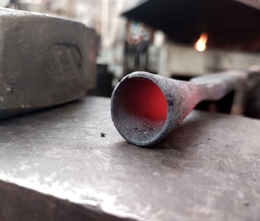 Ciseau à bois à douille forge