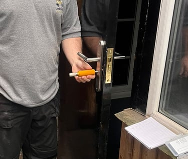 Locksmith Exeter non destructive entry after lock out