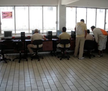 Personas priovadas de su libertad en un centro penitenciario Confraternidad Carcelaria