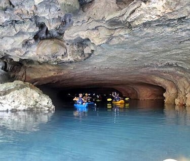 Kayaking at Nohoch Che'en - Jaguar Paw Cave and Jungle Expedition