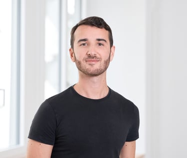 Nicolas Bouteloup - philosophe praticien spécialisé en reliance sociale et éthique professionnelle