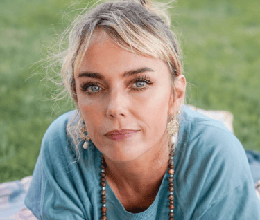 Joanne Ormond, holistic therapist at Healing Hands Zurich, offering therapies for body and soul.