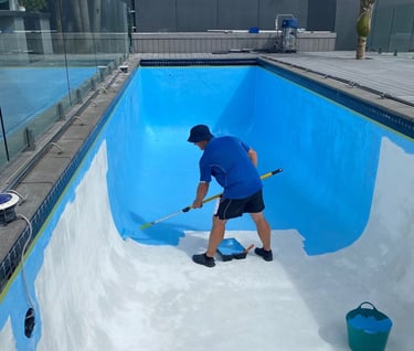 عزل حمامات سباحة بالدمام