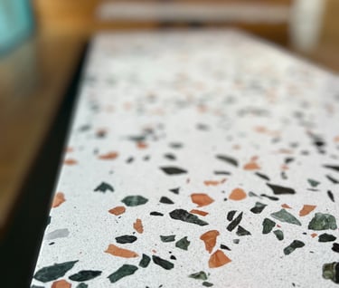 restaurant-interior-design-terrazzo-table
