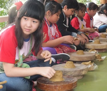 Pelatihan keramik