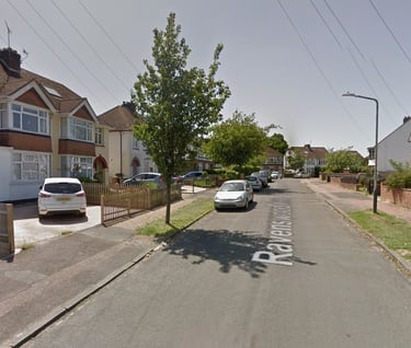 Ravenswood Avenue, Tunbridge Wells, Kent TN2 2SG, TN2 3SJ & TN2 3SQ
