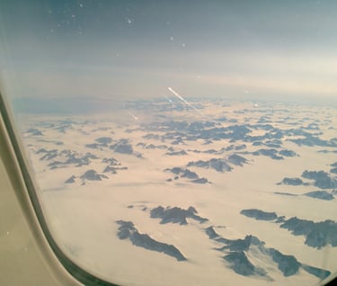 Over Greenlands glaciers