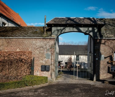 Entrée de la ferme Bertinchamps (Ophain)