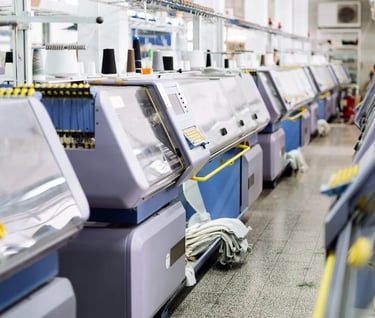 Fully Computerised Flat Knitting Machine 