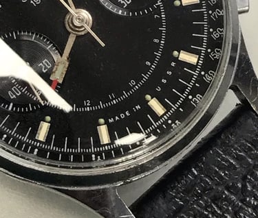 Sekonda Strela dial close up