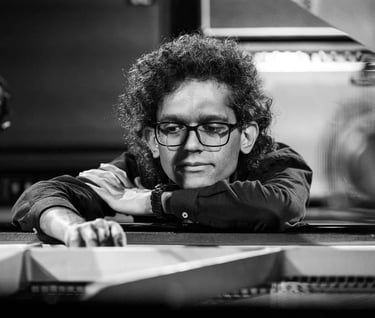 Arashk Azizi Piano Poem