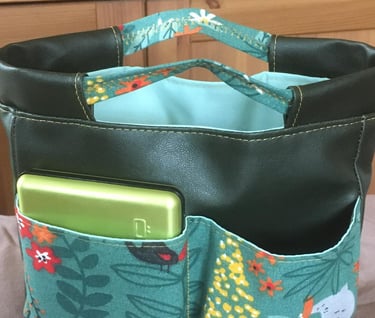 vue extérieure de l'organiseur de sac artisanal