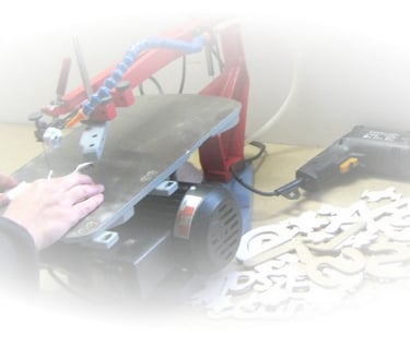 Atelier artisanal bois de lettres