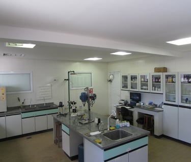 laboratório quimico Construquimica