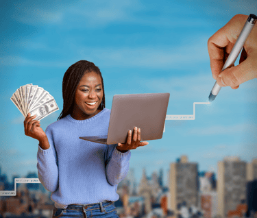 mulher expressa ganhos no mercado digital com a escada da carreira digital ao fundo