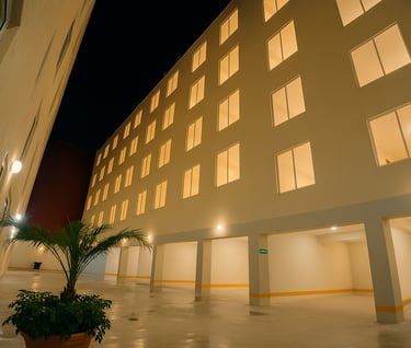 Vista nocturna del desarrollo LA Viga en Iztacalco, CDMX.