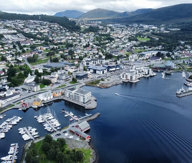 Produktene produseres i Ulstein på Sunnmøre. Bildet er tatt av Peter Skinnes.
