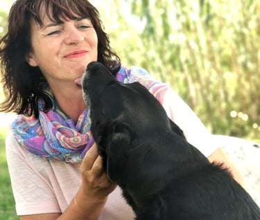 Andrea mit Hund Sky