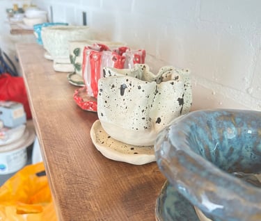 Pinch pot pottery making