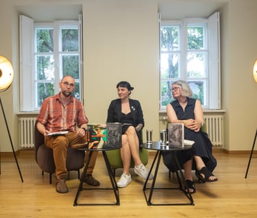 Literatūros savaitės klubas. Laurynas Katkus, Agnė Cesiulė, Jurga Jonutytė. Maironio lietuvių literatūros muziejus