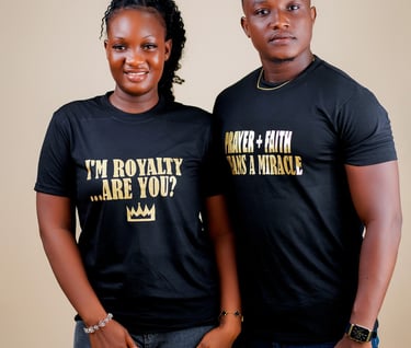 2 models wearing the same T-shirt with different  faith wordings.