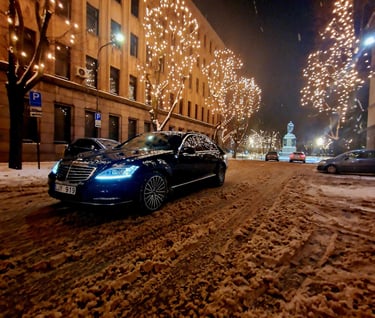 Mercedes S class W221 Taxi in Kaunas