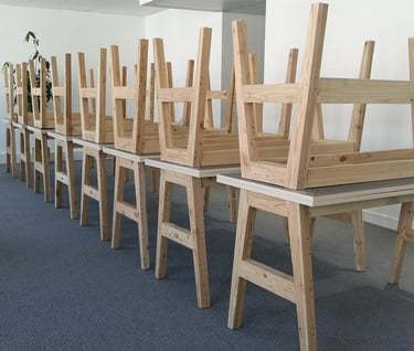 bureaux en bois upcyclé fabriqués en France par Dahuts