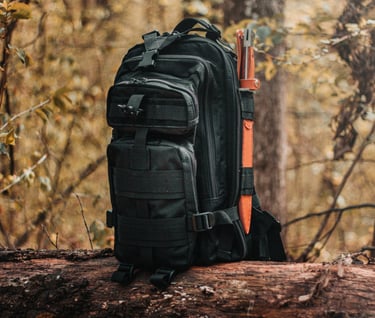 équipement et matériel de survie sac lampe radio four solaire couteau trousse de secours